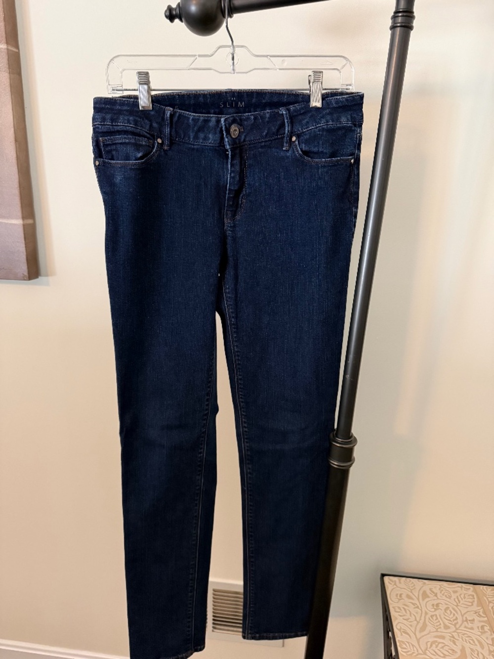 White House Black Market The Slim Ankle Jeans Dark Wash Stretch
